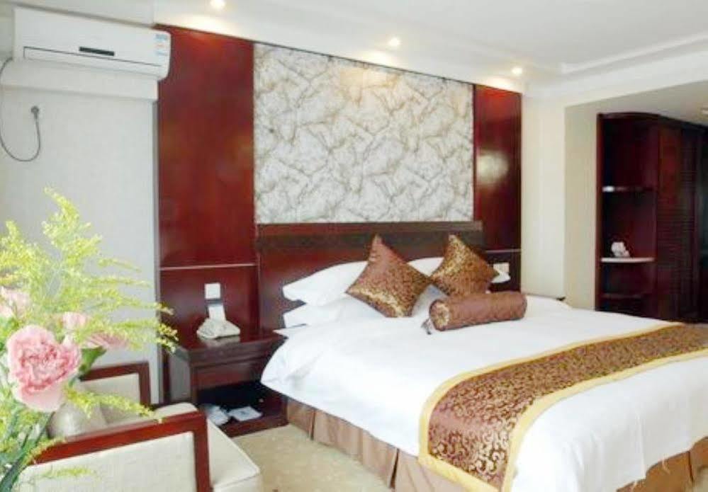 Super 8 Hotel Xian Da Yan Ta Buitenkant foto